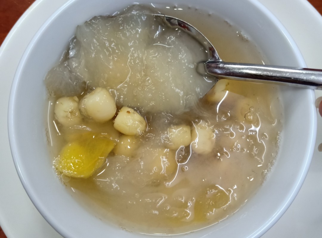 chân yến chưng